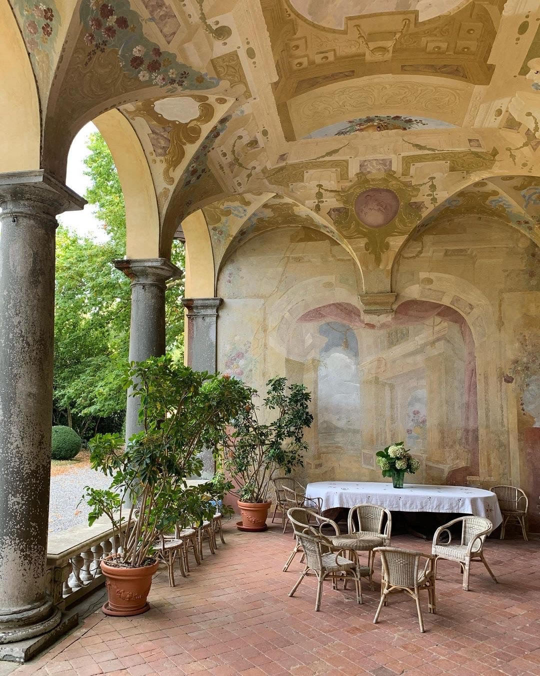 Source: http://alisaineurope.tumblr.com