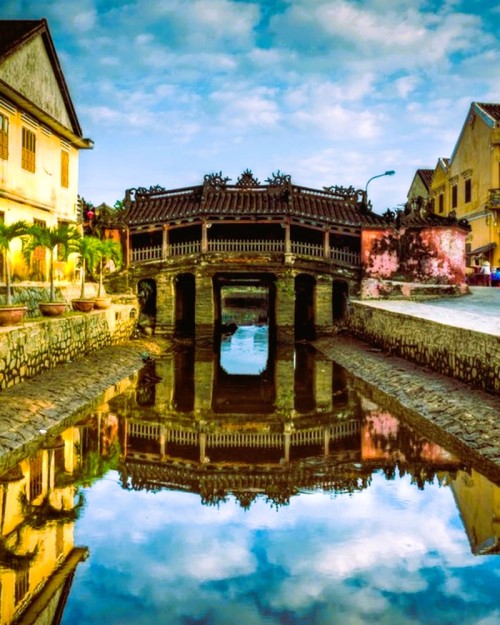 Source: http://famousinuniverse.tumblr.com