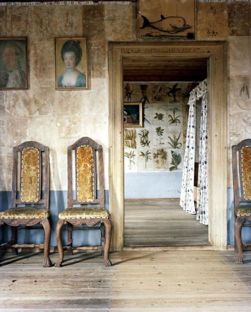 Source: http://alisaineurope.tumblr.com