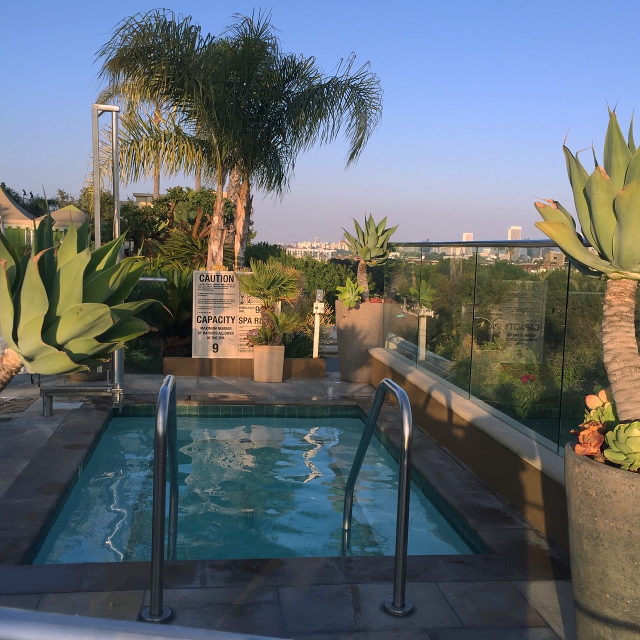 Source: http://solar-bar.tumblr.com