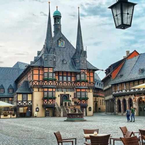 Source: http://alisaineurope.tumblr.com