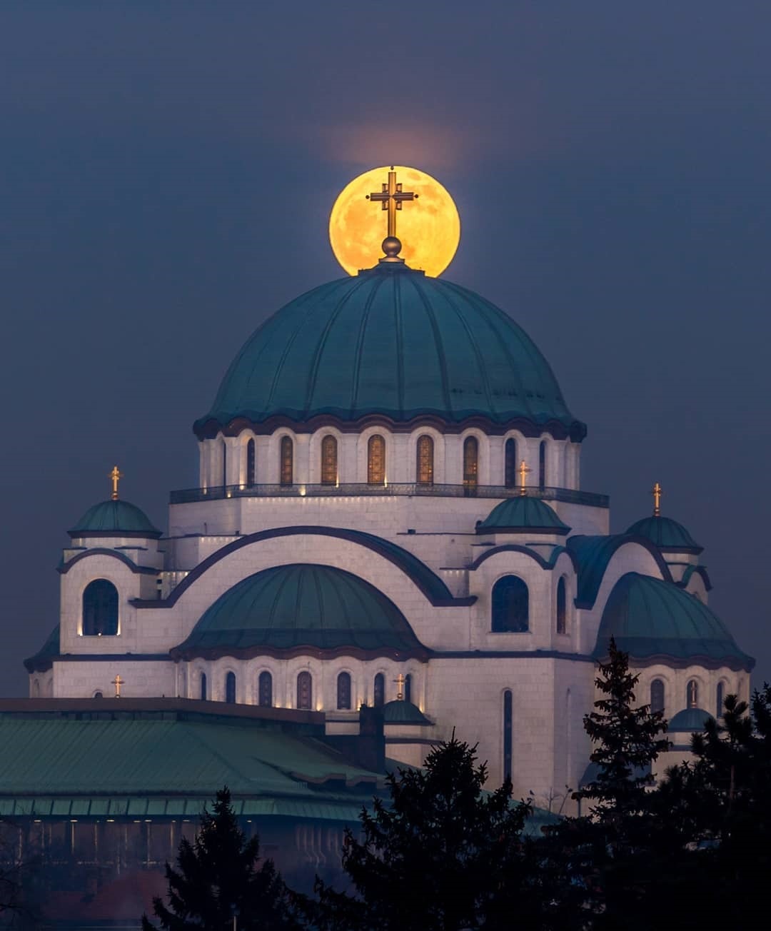 Source: http://alisaineurope.tumblr.com