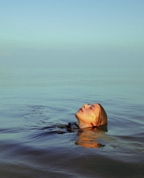 Source: http://saltyocean.tumblr.com