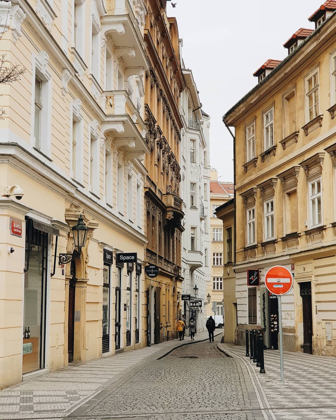 Source: http://alisaineurope.tumblr.com