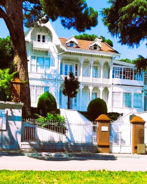 Source: http://dream-world-universe.tumblr.com