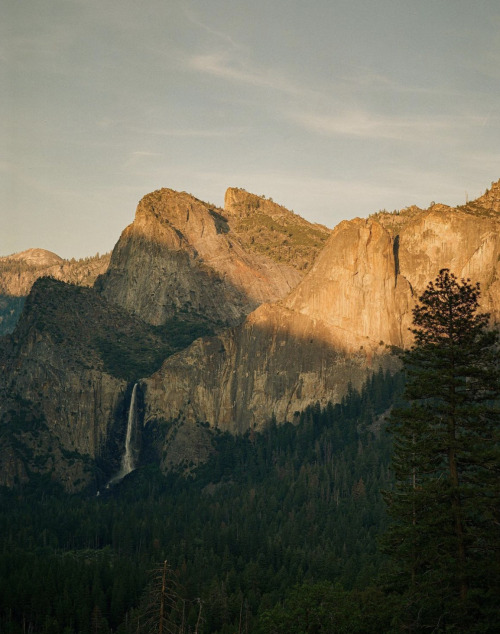 Source: http://whanderlost.tumblr.com